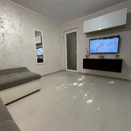 Zafi Apartment *